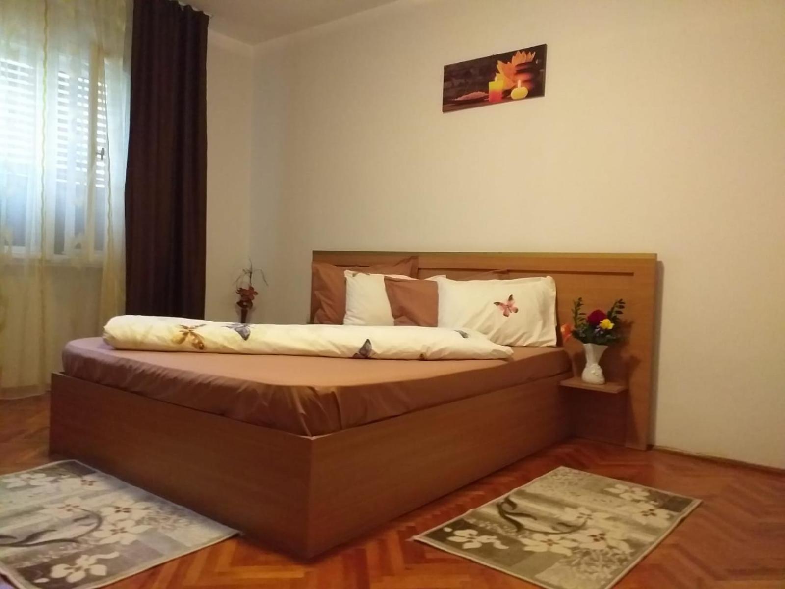 Vila Arjana Orsova Ngoại thất bức ảnh