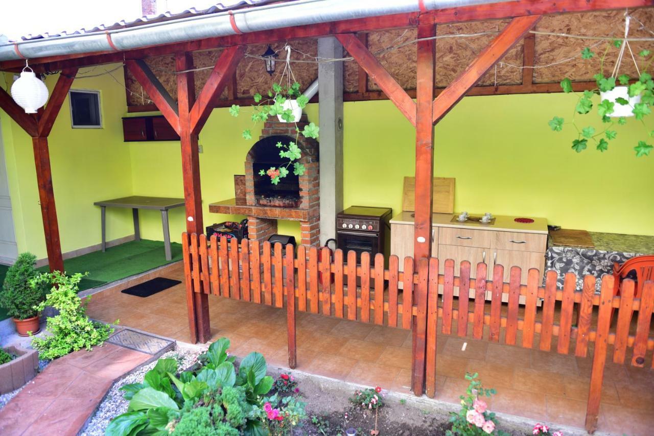 Vila Arjana Orsova Ngoại thất bức ảnh