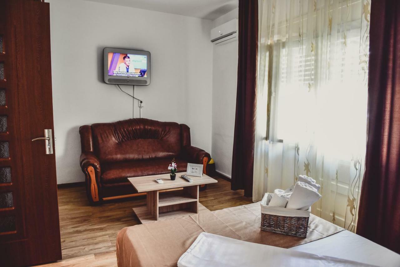Vila Arjana Orsova Ngoại thất bức ảnh