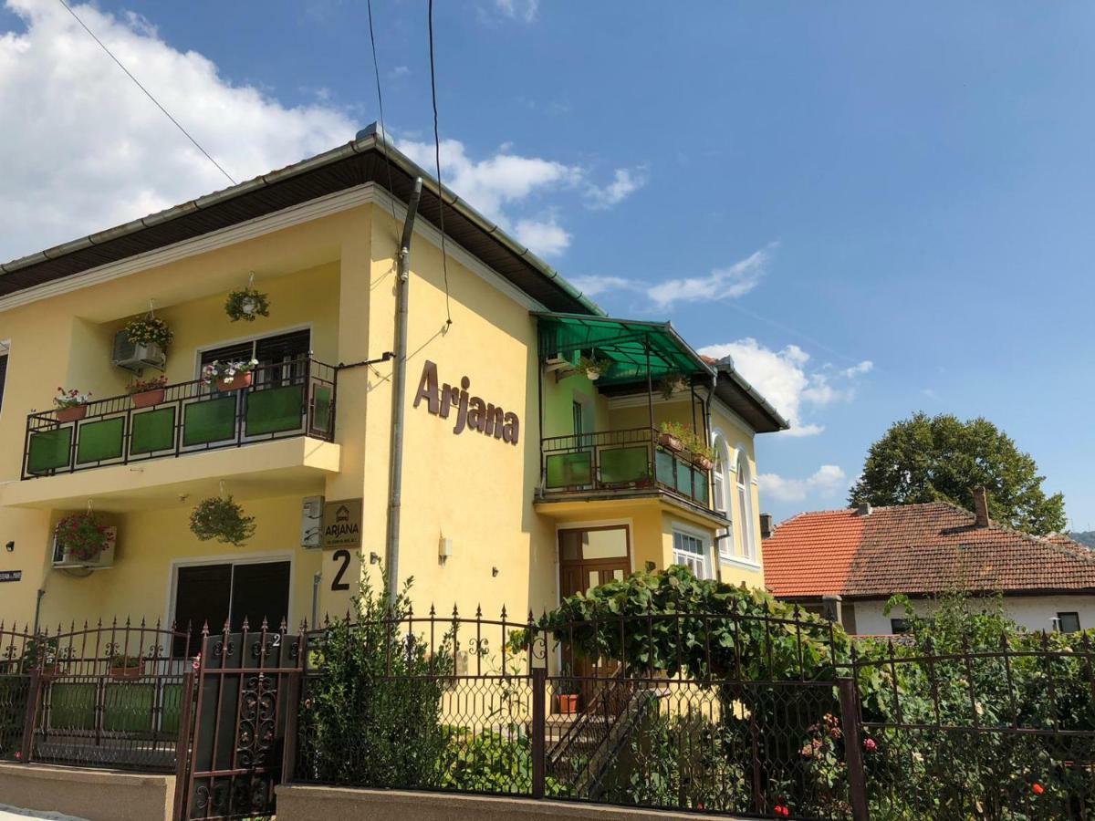 Vila Arjana Orsova Ngoại thất bức ảnh